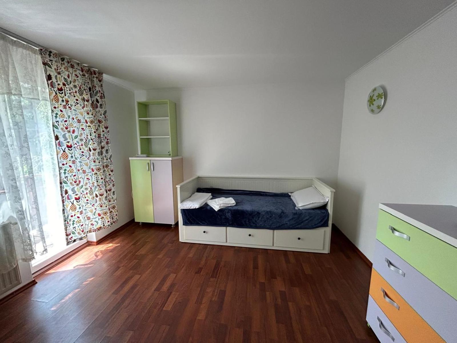 Vila De Inchiriat Aproape De Therme Balotesti Buitenkant foto